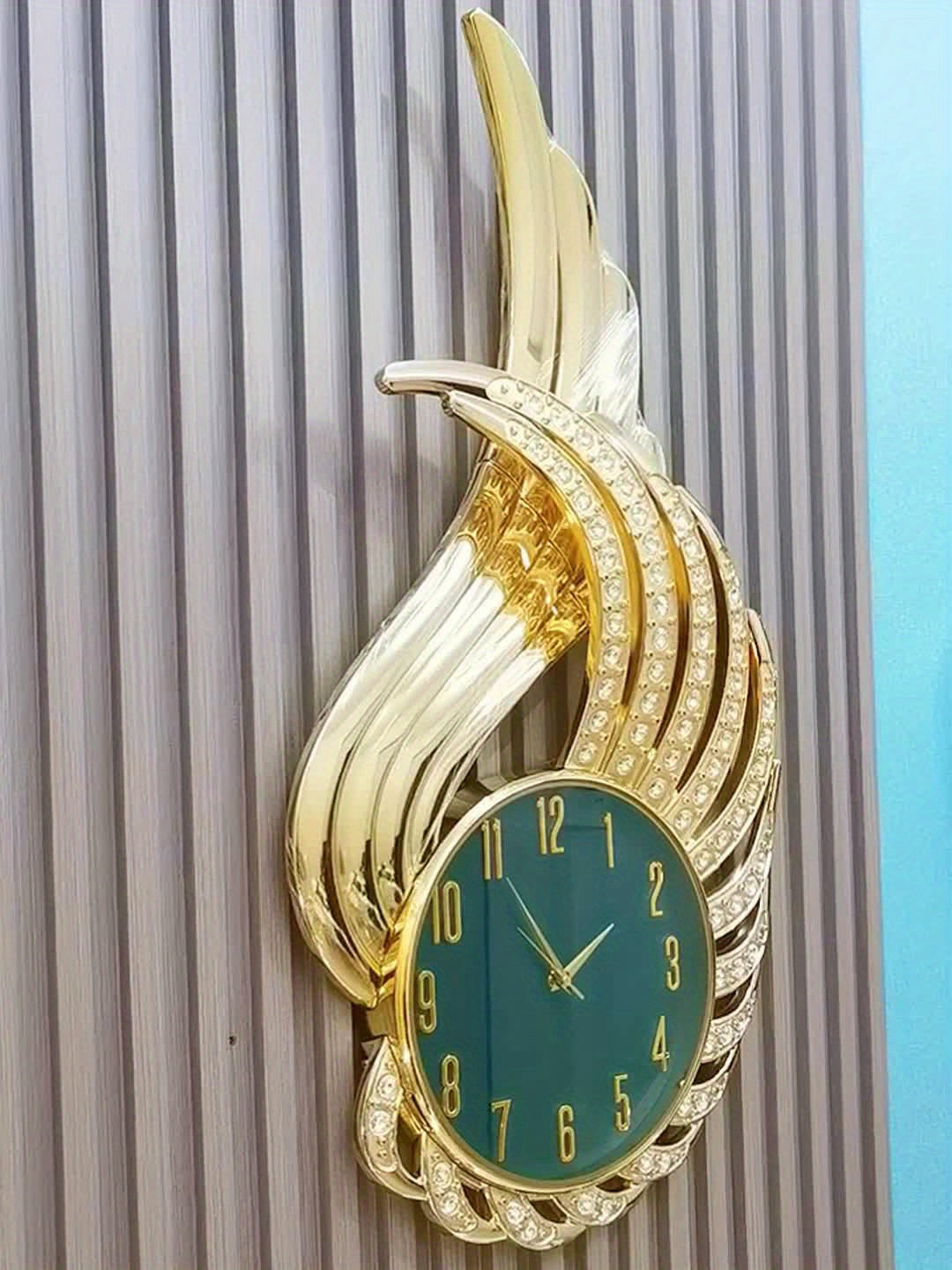 Creative Design Simple Living Room and Dining Room Wall Clock with Angel Wings and Diamond Inlay, High-end Office and Hotel Hanging Clock, Large Size Bedroom Hanging Decoration Clock