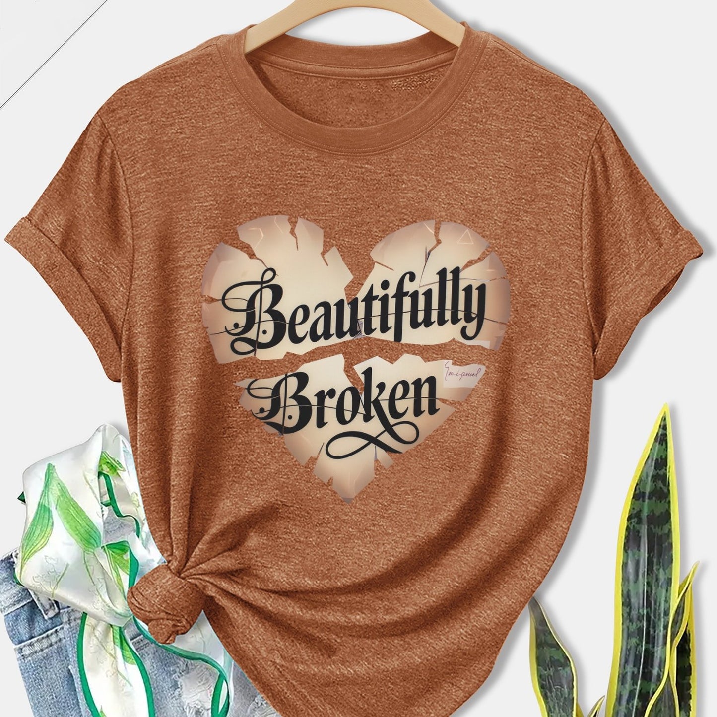 Women'S Olive Green Butterfly & Heart Print "Beautifully Broken" T-Shirt - Casual Streetwear Round Neck Short Sleeve Top, Breathable All-Season Comfort Fit for Gym, Training & Casual Attire with Motivational Slogan Design, Lo