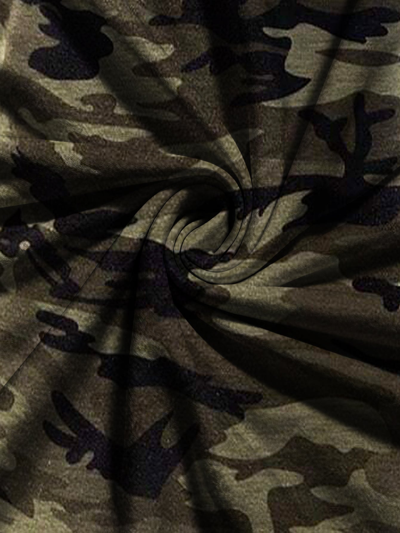 Plus Size - This Is a Maxi Dress for Plus-Size Women Featuring Short Sleeves And a Camo Print. It Has a U-Neck Design And Is Perfect for Casual Outings, Daily Wear, And Bohemian Styles During Spring And Summer. The Dress High