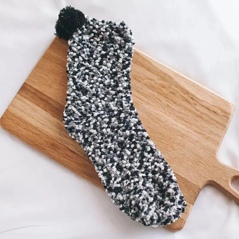 1 pair New fashion Harajuku fashion women Cake funny kawaii socks coral velvet cake floor socks chrysanthemum yarn sleep socks