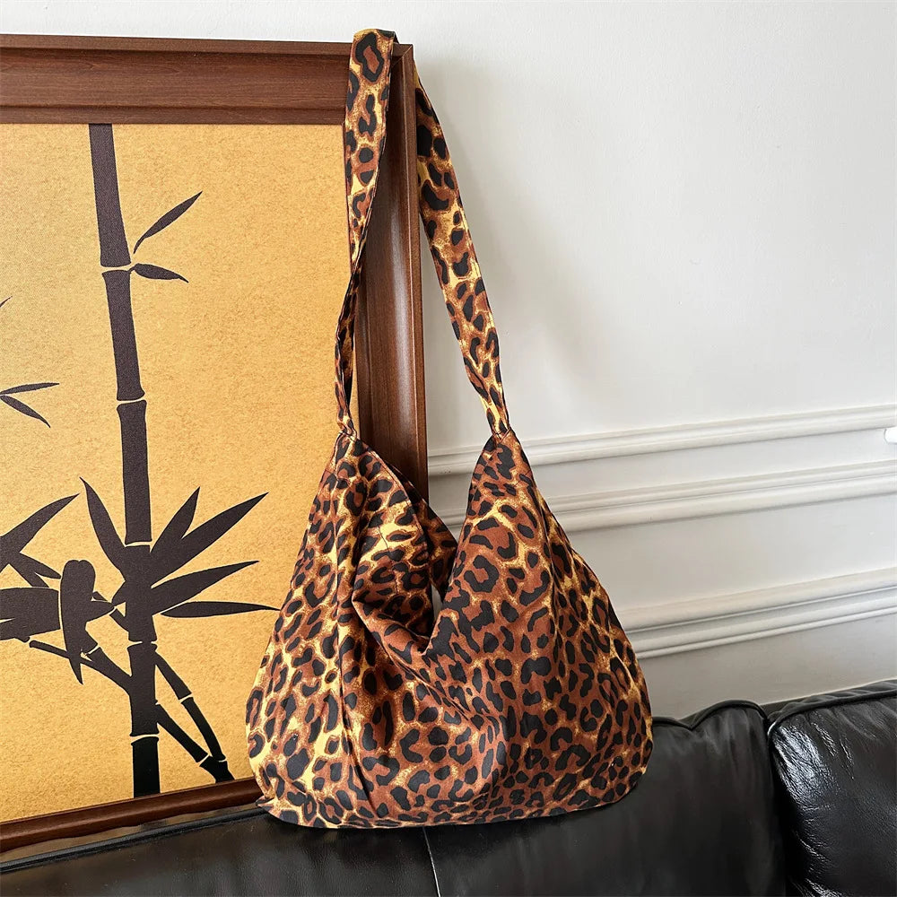 Women's Shoulder Bags Leopard Print Flower Fashionable Trendy Canvas Cross Bags Large Capacity Portable Shopping Shoulder Bags