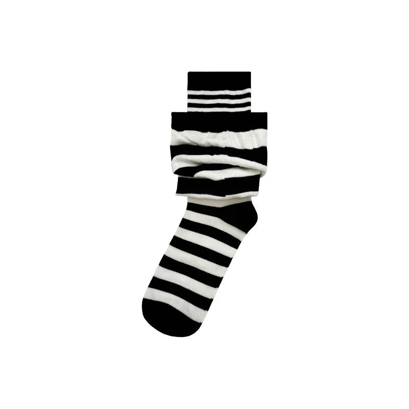 New Athletic Crew Dress Autumn Winter Sock Women Striped Versatile Pile Ankela Vertical Striped mid-calf New Trendy B8W167