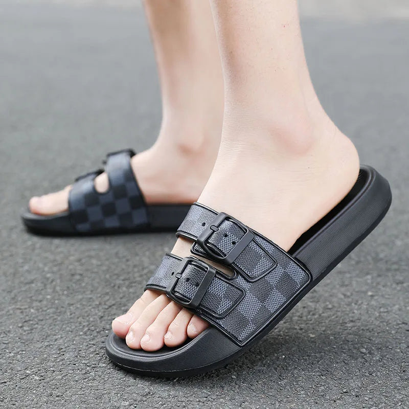 A Pair of Simple and Wear-Resistant Summer Slippers, Fashionable, Versatile and Comfortable Beach Shoes, Outdoor Sports Shoes for Men
