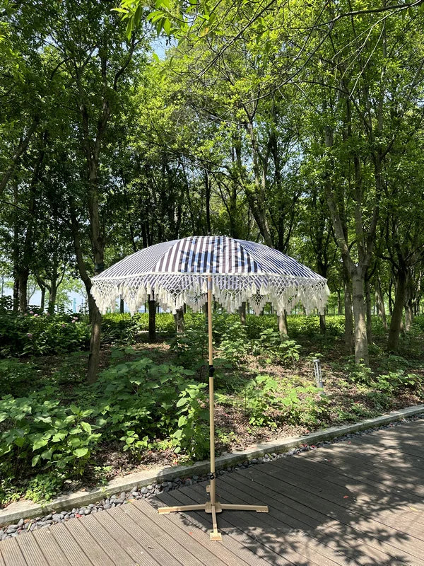 Elegant and minimalist outdoor slanted tassel umbrella, beach camping sun shading garden courtyard leisure umbrella