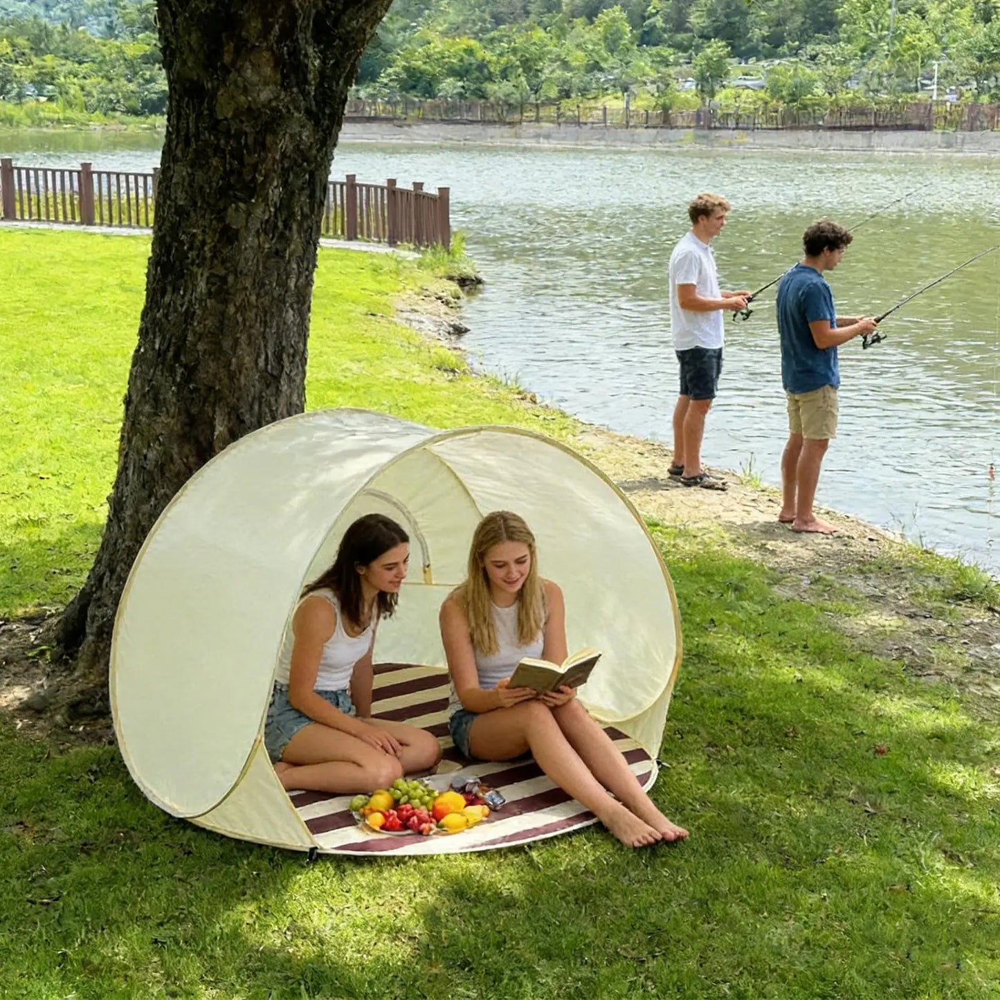 Portable quick-opening beach tent Large capacity for 3-4 people UV Protection Beach Shelter Easy Pop Camping Picnic Canopy