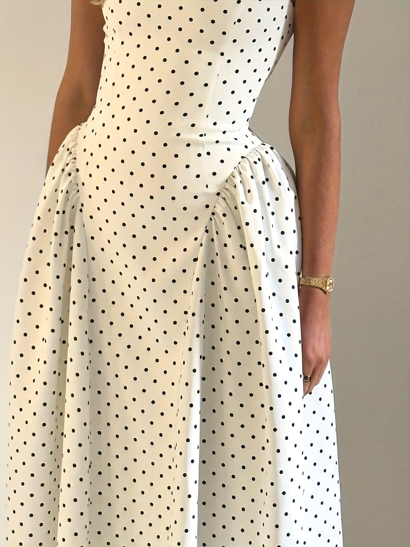Women's Elegant A-Line Polka Dot Maxi Dress with Waist Cinch - Round Neck Long Dress Suitable for Date Night, Party Outfits, Wedding Guest Dresses, Year-Round Wear, Machine Washable Dress for Special Occasions