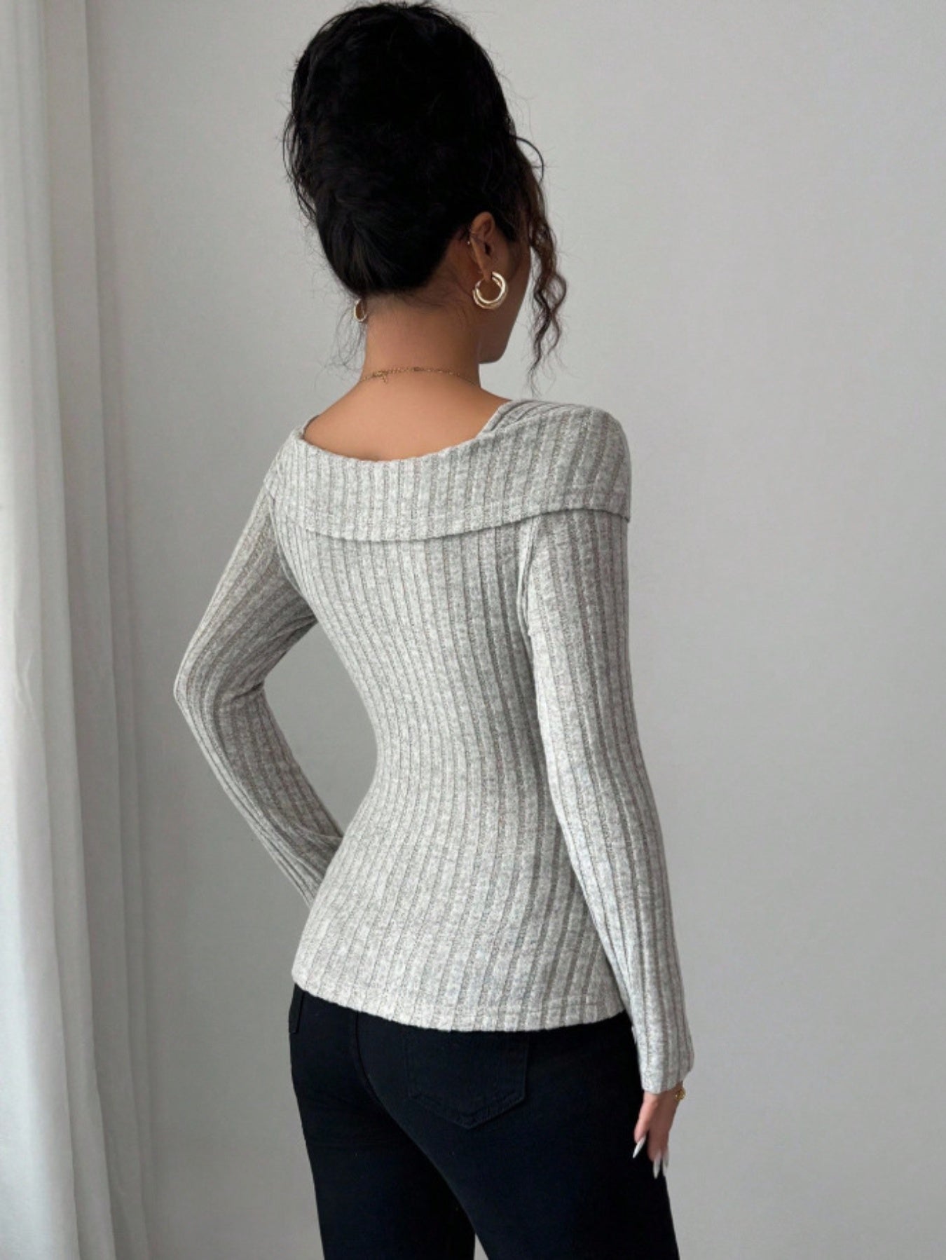 Women'S Slim-Fit Cropped Ribbed T-Shirt - Long Sleeve Square Neck Layering Top, X-Line Silhouette for Fall Winter, Elegant Casual & Semi-Formal Wear, Soft Stretchy Fabric, No Padding, Versatile Everyday to Office Outfits (Sol