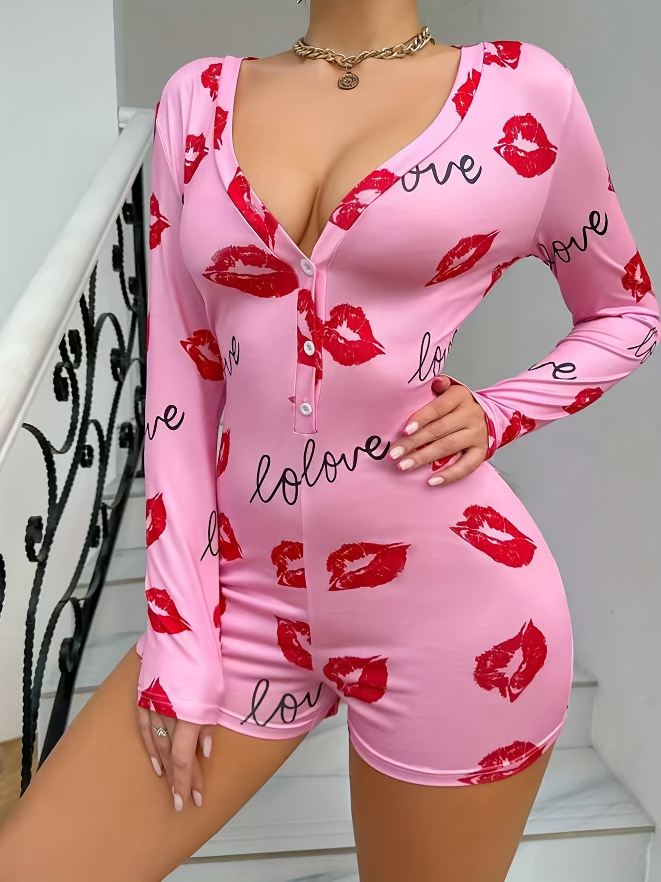 Women'S Sexy Long Sleeve Heart Lips Print Nightgown - Pink & Red Lips Design, V-Neck, Button-Front Closure, Stretchy Fabric, Spring/Fall Sleepwear