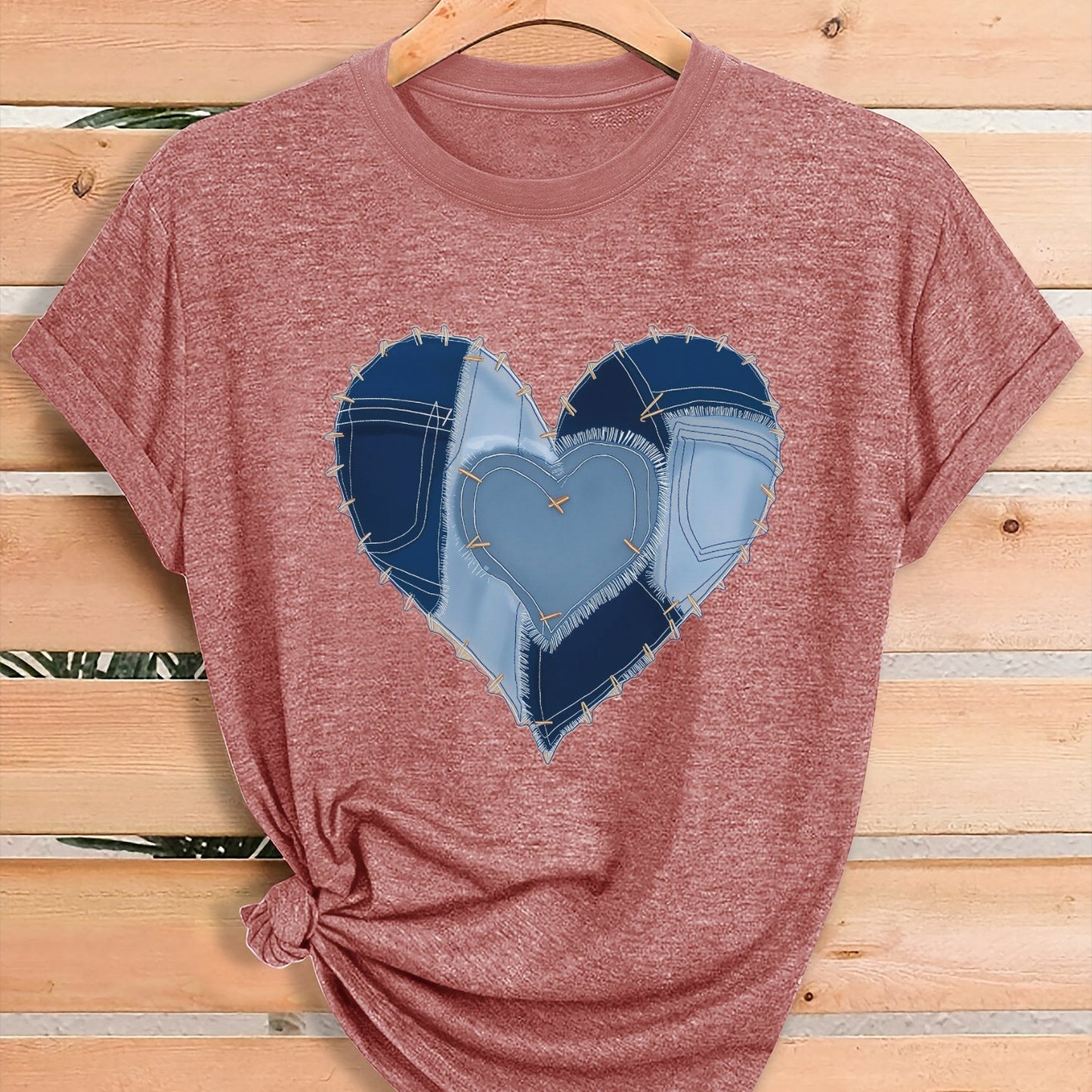 Women'S Fashion Graphic Tee, Theme Party Outfit, Local Warehouse Item, T Shirt For Women, Women Clothing Style, Heart Print Casual Top, Comfortable Blend Fabric, Breathable, All-season, Crew Neck, Short Sleeve, Machine Washab