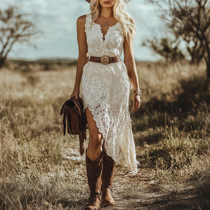 A Women'S Retro Bohemian White Lace Dress with No Sleeves, Perfect for a Sweet And Stylish Date Party Look