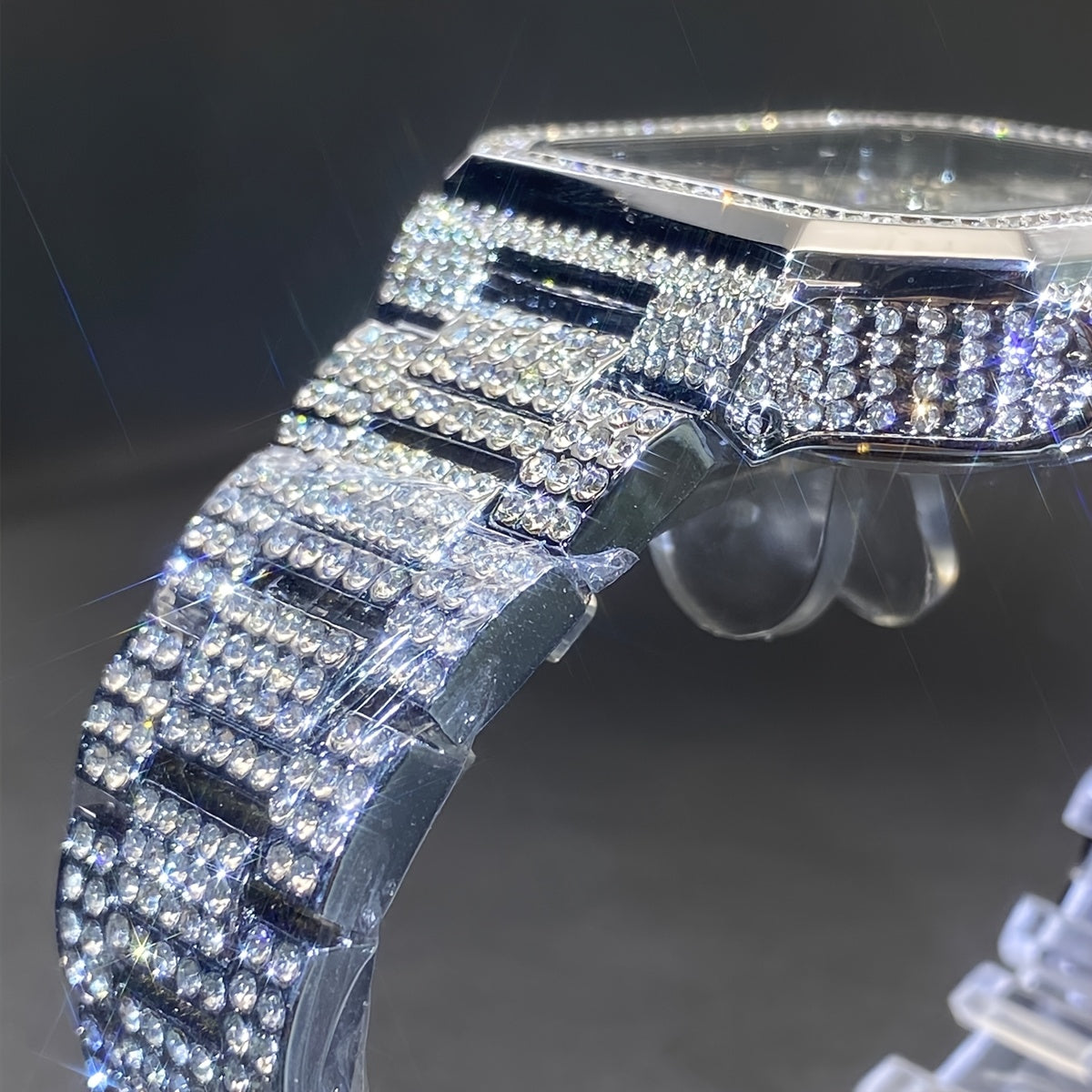 MISSFOX Men'S Luxury Rhinestones-Encrusted Golden-Tone Square Watch with Date Calendar, High Quality IP65, Quartz Movement, Sparkling Bezel & -Accented Dial - Elegant Analog Watch for Casual & Formal Wear, Party Accessory, Ba