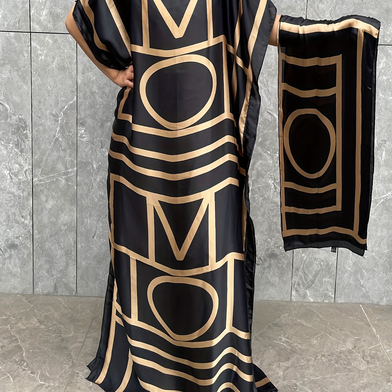 Plus Size Geometric Print Kaftan Dress - Flattering Modest Crew Neck, Comfortable Short Sleeves, Flowy Maxi Silhouette - Designed for Curvy Women, Plus Size Clothing for a Confident Fit, Party Dress|Geometric Print|Comfortabl