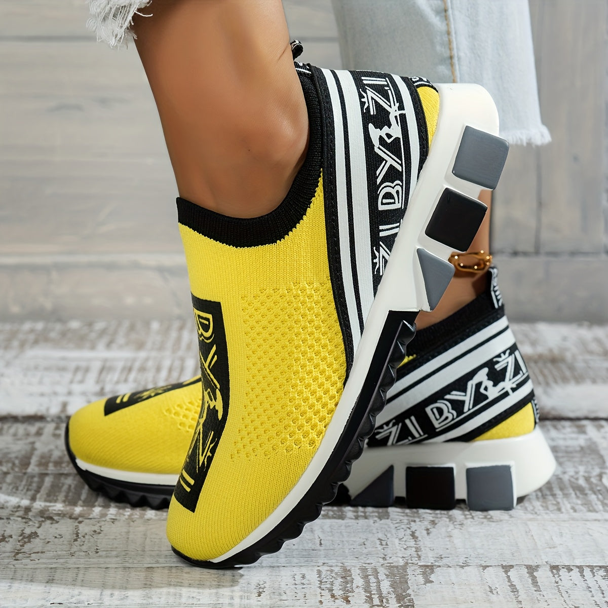 BYZI Women'S & Unisex-Like Slip-On Sneakers - Lime Green/Black/Grey Breathable Mid-Top Sneakers with Arch Support & Shock-Absorbing Cushioning, Casual & Casual Attire, Ladies Sneakers, Stylish Slipons, Comfortable Fit, Lightw