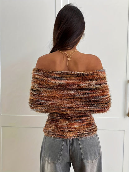 Elegant Long-Sleeve T-Shirt for Women with Off-Shoulder Design And Pleated Details, Perfect for Autumn And Winter Outings.