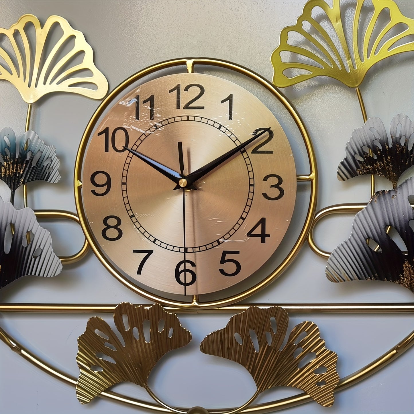3D Creative Wrought Iron Wall Clock for Bedroom Living Room, 32.68in x 14.57in Ginkgo Leaf Silent Wall Clock, Wrought Iron Decor Gift, Large Black Golden Green for Dining Room