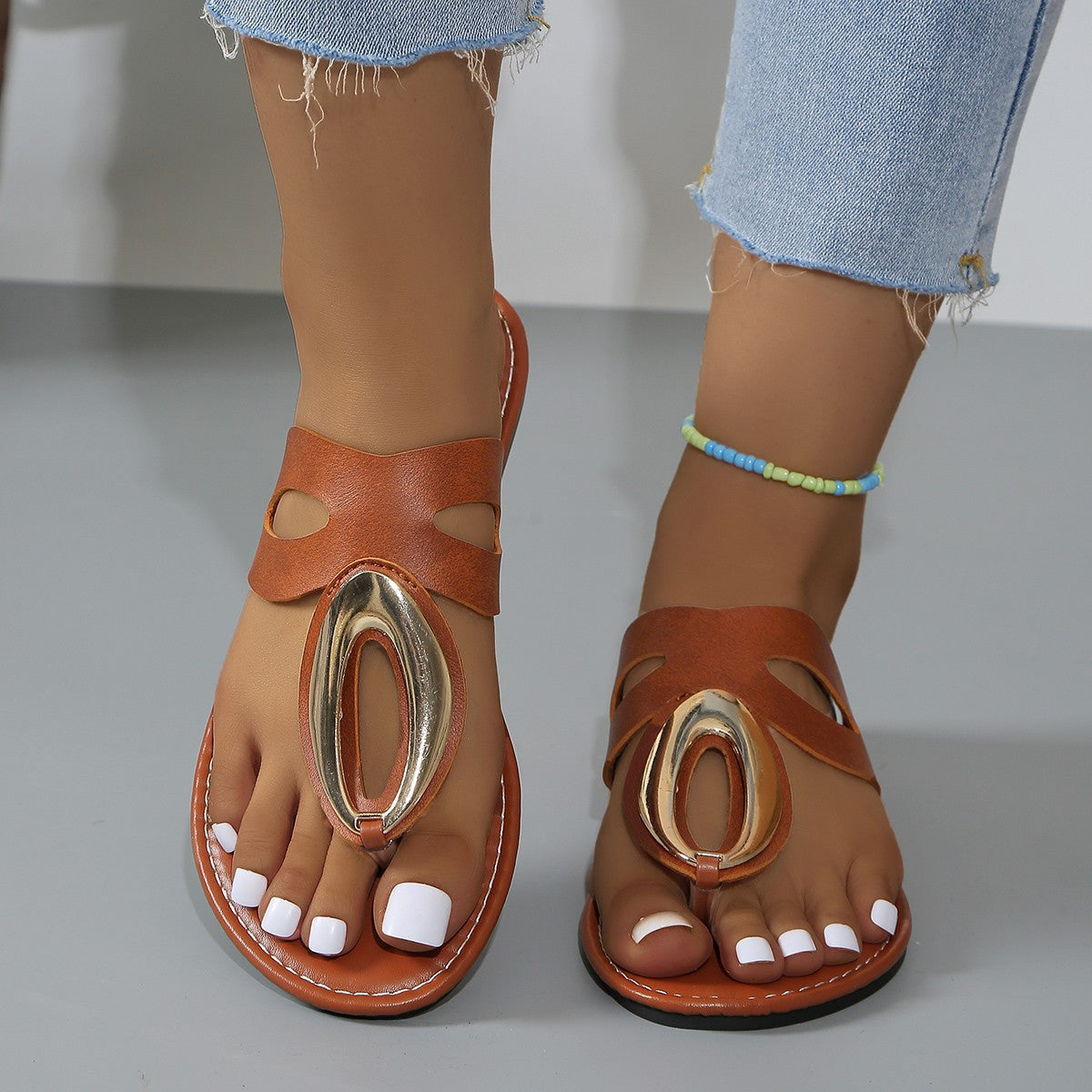Women'S Roman Sandals with Metallic Buckle Strap - Slip-On Open-Toe Flat Sandals, PU Synthetic Cover Upper & Sole, Comfortable Casual Shoes for Casual Attire, Strappy Sandals, Everyday Footwear, Durable Footwear, Stylish Foot