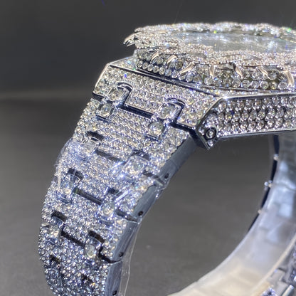 Men'S & Women'S Luxury Rhinestone-Encrusted Large Square Face Watch - Sparkling Mesh Inlaid Dial, High Quality Quartz Movement, Alloy Band with -Accented Bezel - Unisex Party & Everyday Watch for Men & Women, Statement Jewelr