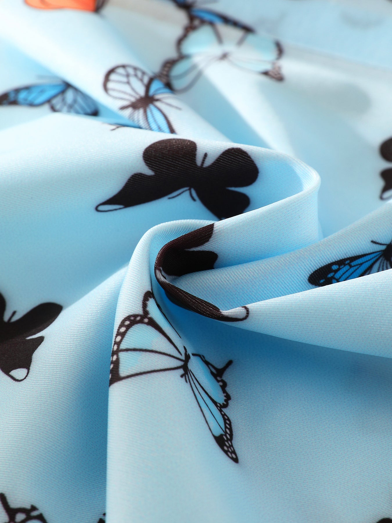 A Set of Butterfly Print Front-Button Women'S Lingerie, Featuring Wide Straps, a Wireless Bra, And Seamless Panties, Soft And Comfortable, Perfect for Everyday Wear in Autumn And Winter.