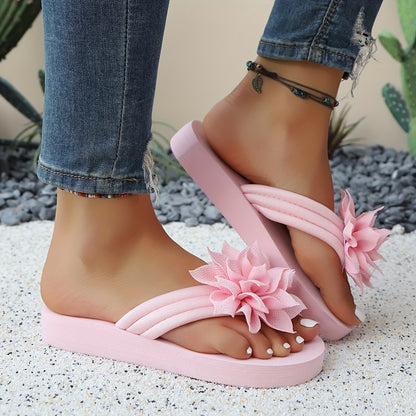 Women'S Plus-Size Floral Slip-Ons - Breathable Fabric with a Pink Flower Design, Comfortable Flat Soles Suitable for Indoor And Outdoor Walking, Home, And Casual Wear.
