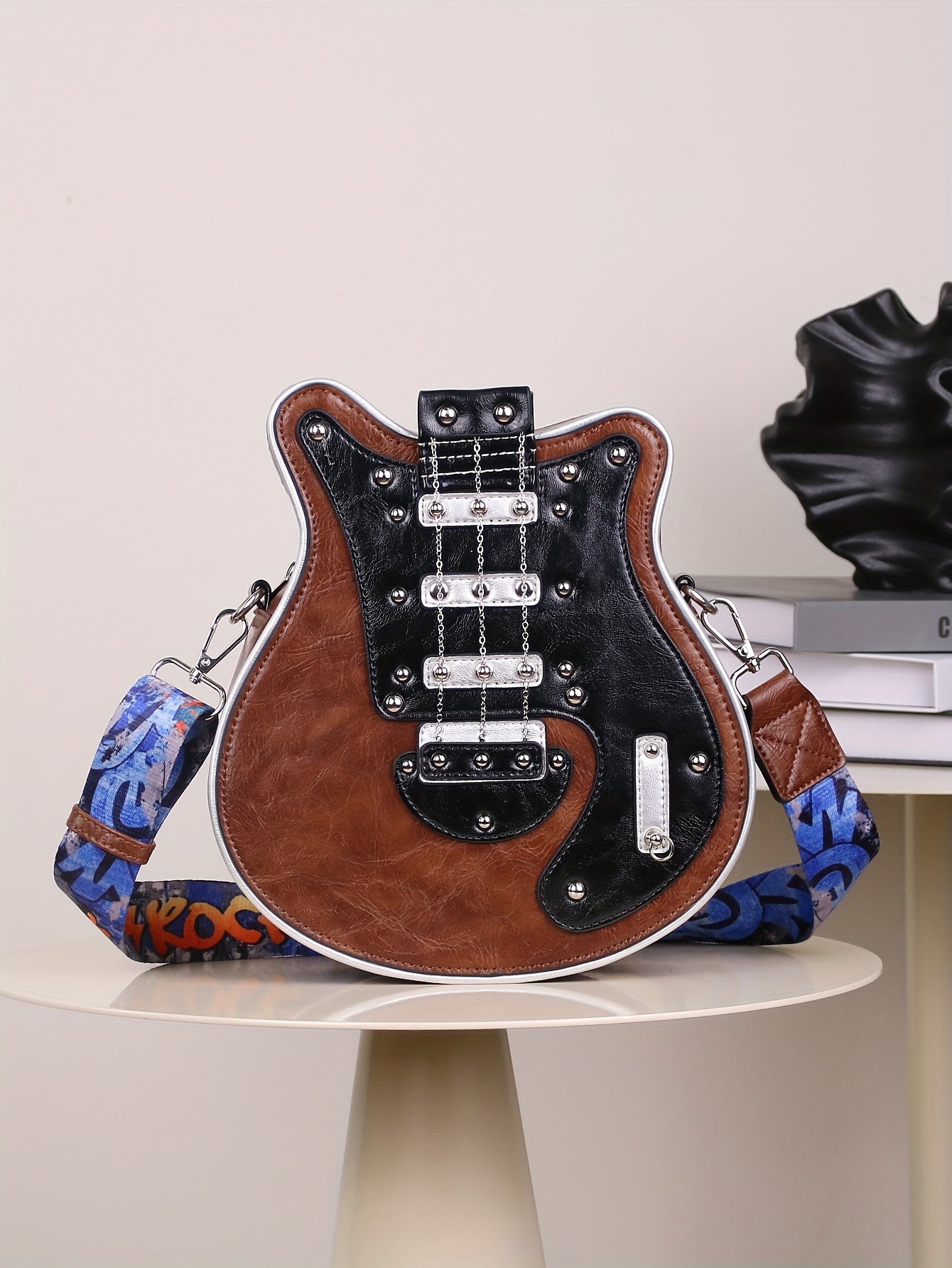 Women's & Unisex Y2K Retro Music-Themed Bass Guitar-Shaped Crossbody Bag with Detachable Strap, Golden-Tone Hardware & Zipper Closure - Band Style Handbag for Musicians & Music Lovers (Red/Black) - 2024 New Design with Chain