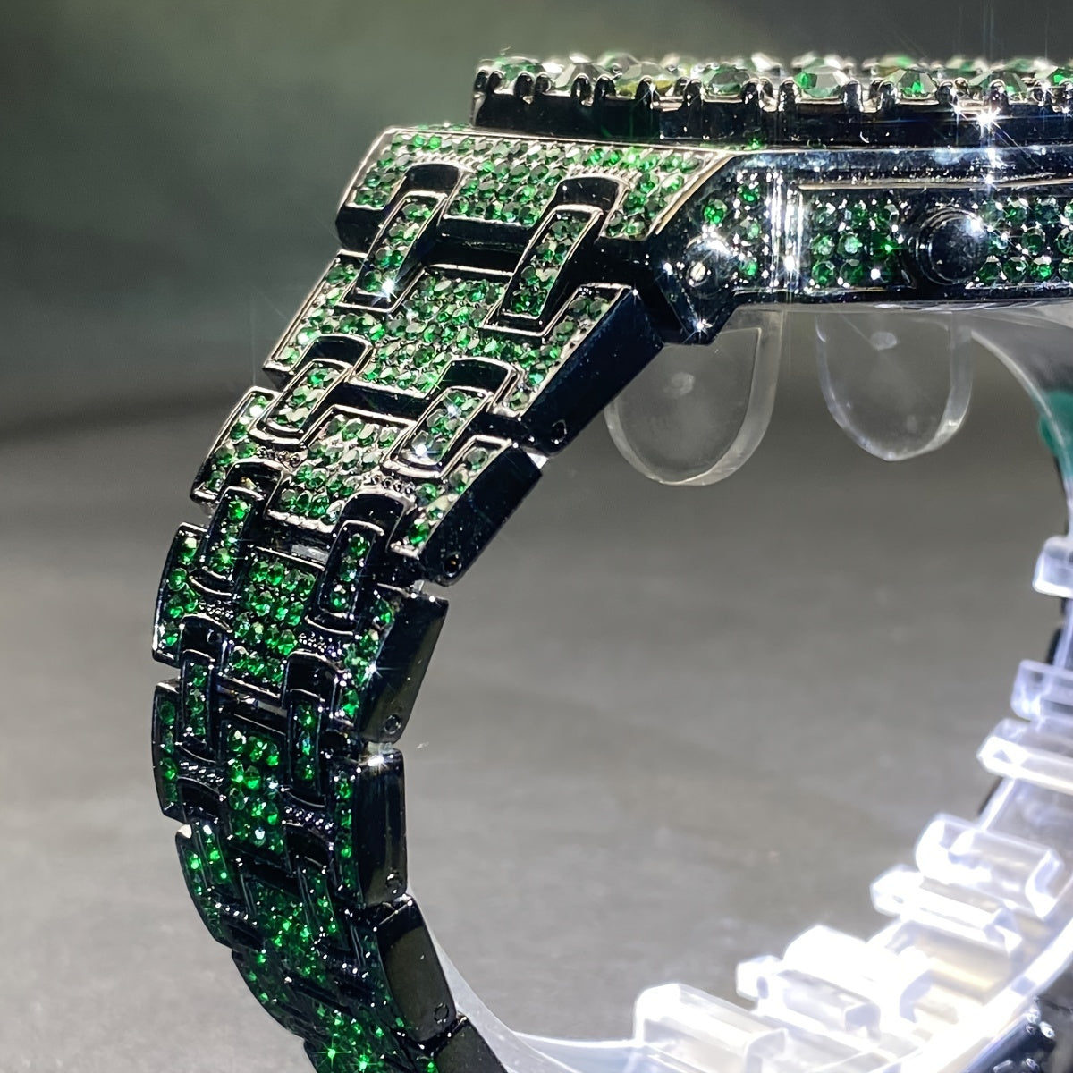 Men's Hip-hop Watch, Dating Party Men's Watch, Large Dial Green Ice Rhinestone, Luminous Pointer Clock, Men's Luxury Gift