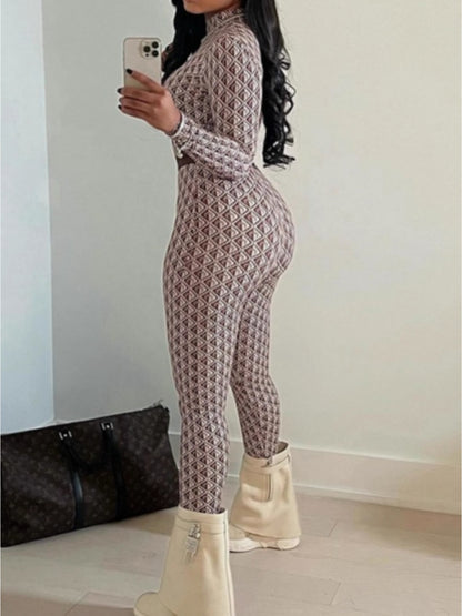 Women's Stretchy Bodysuit - High-Waisted Pants & Long Sleeve Outfit, Machine Washable to Party Jumpsuit for, Formal Events, Casual Attire - Non-See-Through Fabric, Attire, Geometric Print, Comfortable Material, Onepiece Outfi