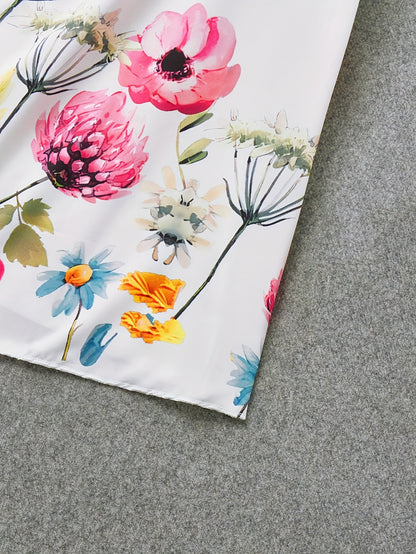 A Stylish Off-Shoulder Floral Dress Perfect for Leisure, Featuring a Floral Pattern And Bow Accents, Ideal for Summer Picnics, Outings with Friends, Vacations, And Travel, Designed for Women Who Want to Look Sexy