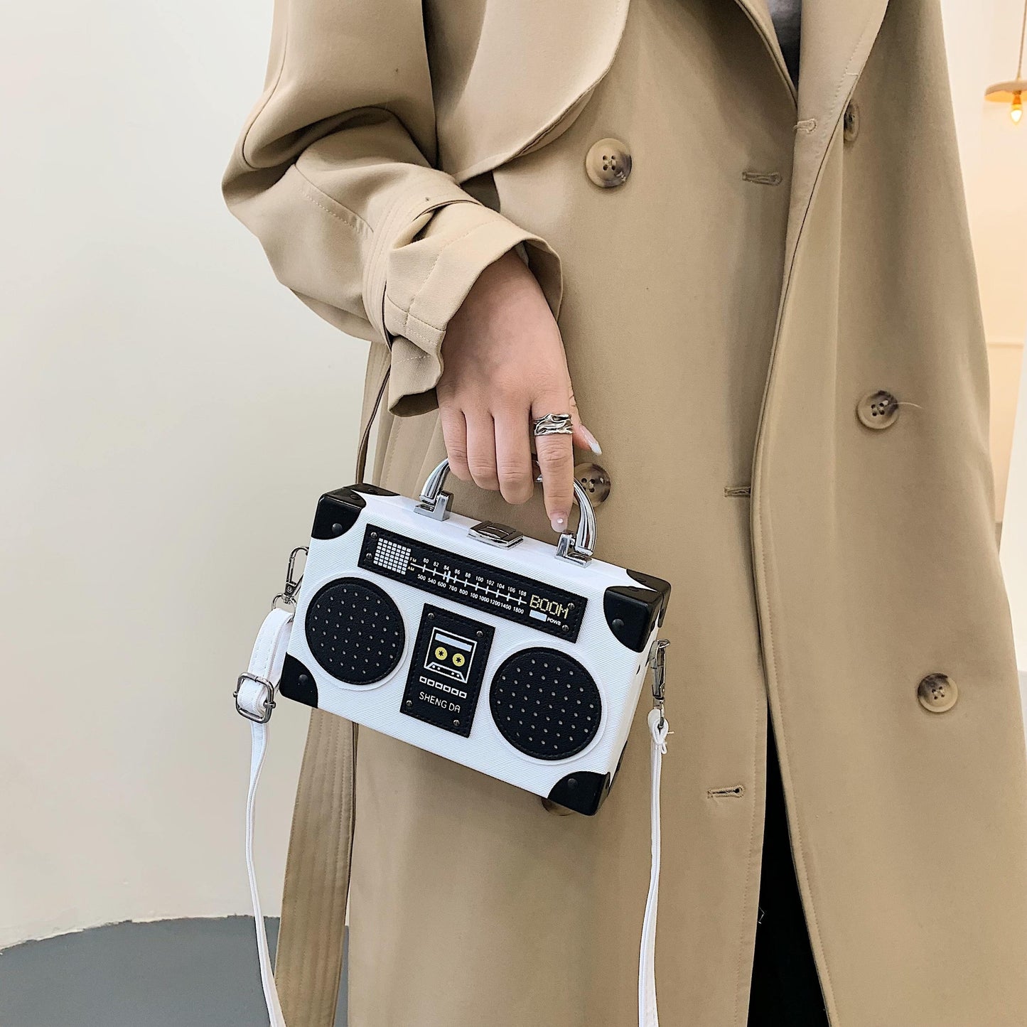 Women's Crossbody Bag with Vintage Boombox Design - Messenger Purse, Chain-like Hardware, Compact Everyday Bag for Women (Black/Red) - Retro '00s Nostalgia Shoulder Bag, Crossbody Purse, Sturdy Strap Design
