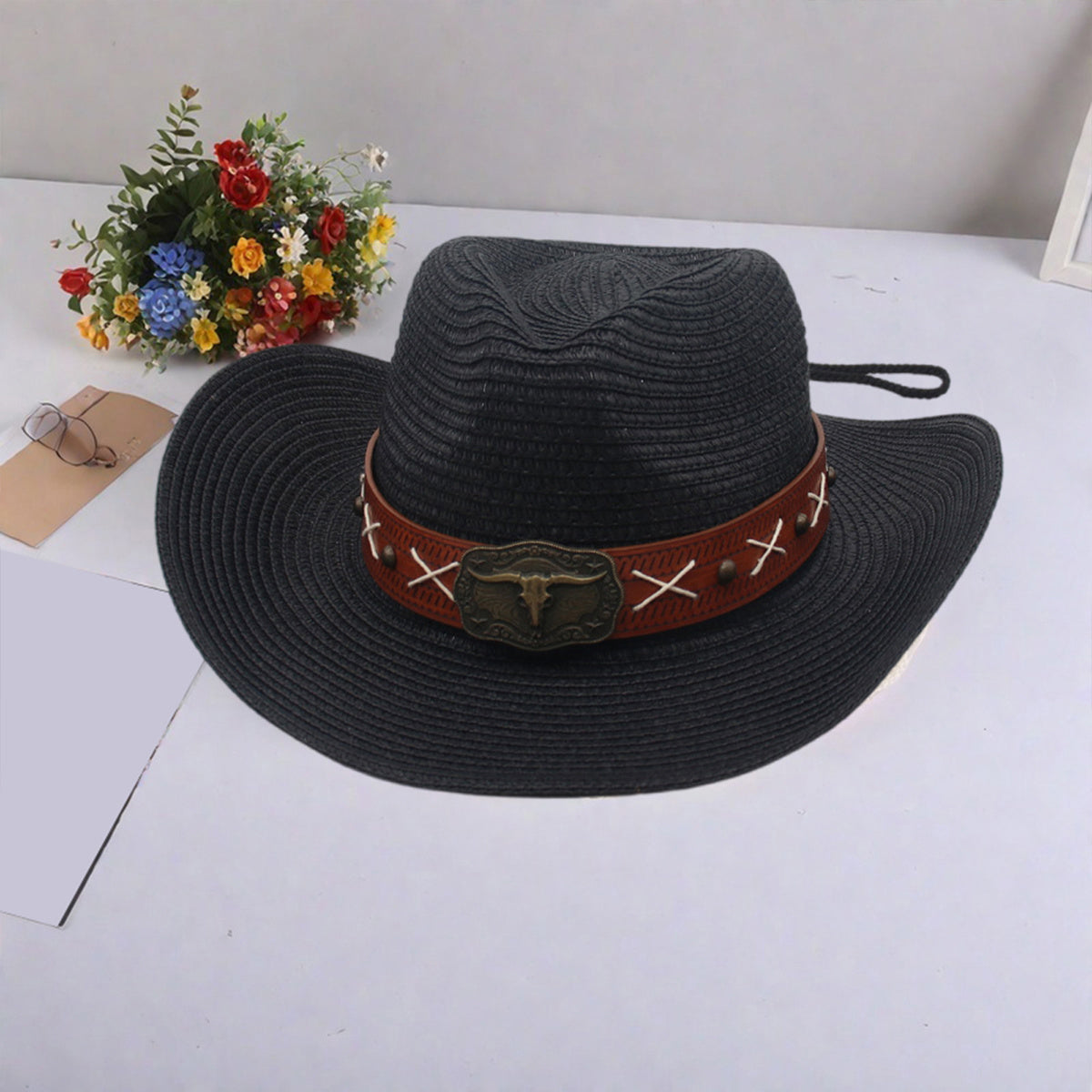 Men Women Straw Cowgirl Hat Wide Brim Stylish Bull Head Leather Belt Design Western Cap for Beach Daily Life Party