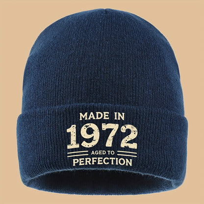 Men Women Loose Comfortable Solid Color Slouchie - 1pc "MADE IN 1972 AGED to PERFECTION" Print Beanie - Street Trendy Skull Cap for Autumn and Winter - Warm Elastic Brimless Hat - Outdoor Activities Cold Weather Suitable - Sk