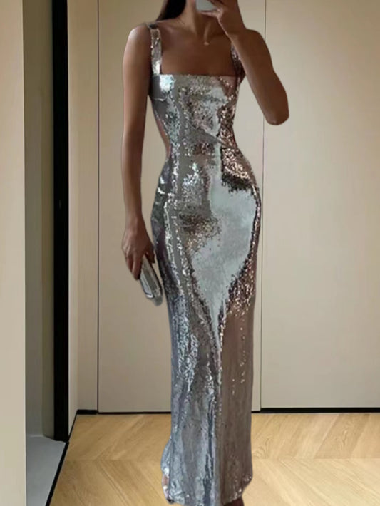 A long slip dress with Silvery sequins with an open back shines and exudes elegance, Sparkling Sequin Dress, Sequin Formal Dress Women, Elegant Dresses for Women Evening Party, Classy Dresses for Women, Sparkly Dresses for Wo