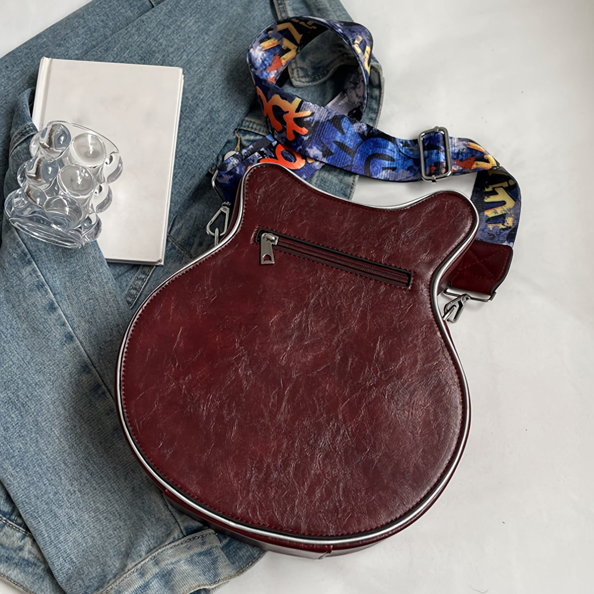 Y2K Retro Guitar Crossbody Bag - Lightweight Shoulder Bag with Chain & Rivet Accents, Removable Strap, Zipper Closure, Polyester Lining for Street Fashion & Daily Use, Musicthemed Accessory, Durable Zipper Closure