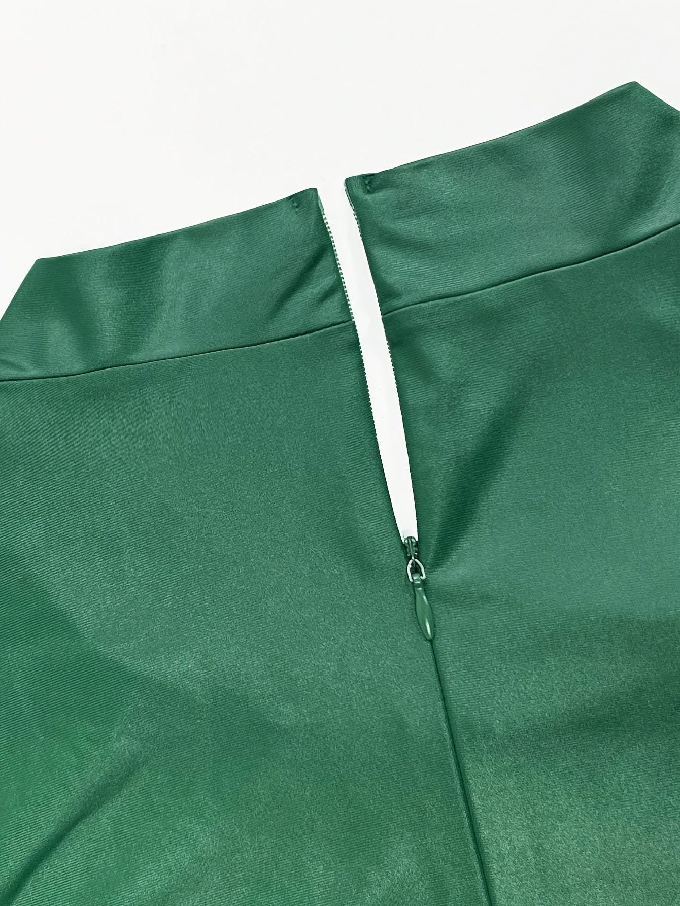 [Sexy Slit Dress] Women'S Solid Color Bodycon Hot Dress with a Stylish Belt, Fitted Long Sleeves, And a Sexy Side Slit, Mid-Length.