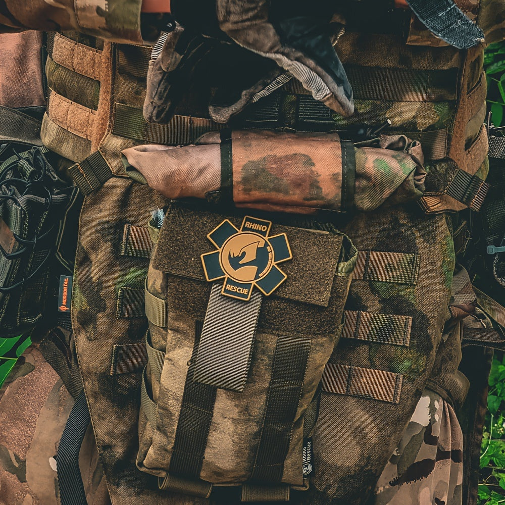 RHINO RESCUE Green Tactical First Aid Kit, IFAK, 39.37inch Tactical First Aid Kit, Including Tourniquet, Bandage, Chest Seal, Used for Severe Bleeding Control, Made Of Nylon Material, with MOLLE Quick Release System