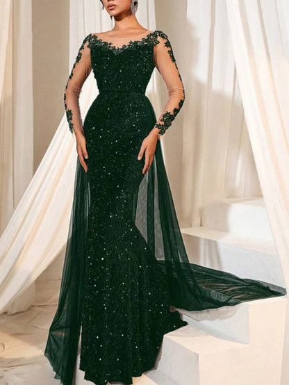 Plus Size, Women' Plus-Size Elegant Evening Gown - Long Train Wedding Dress with Lace Sleeves & Full Train, Round Neck Formal Dress for Prom, Galas, Balls - Luxury Formal Wear (Hand Wash/Dry) - - Wedding & Special Occasion Dr