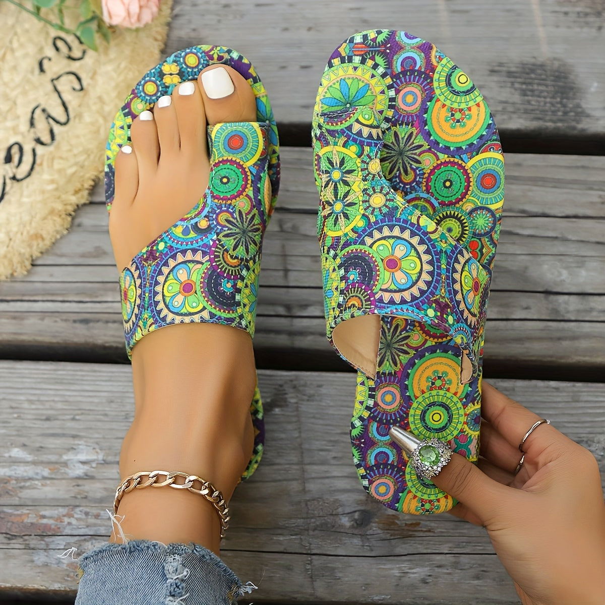 Women's Bohemian Floral Slide Sandals - Slip-On Open Toe Summer Shoes with Pink, Lightweight Flat Sandals for Beach, Casual Outfits - Easy Slip Closure & Non-Slip PU Sole, Beach Footwear