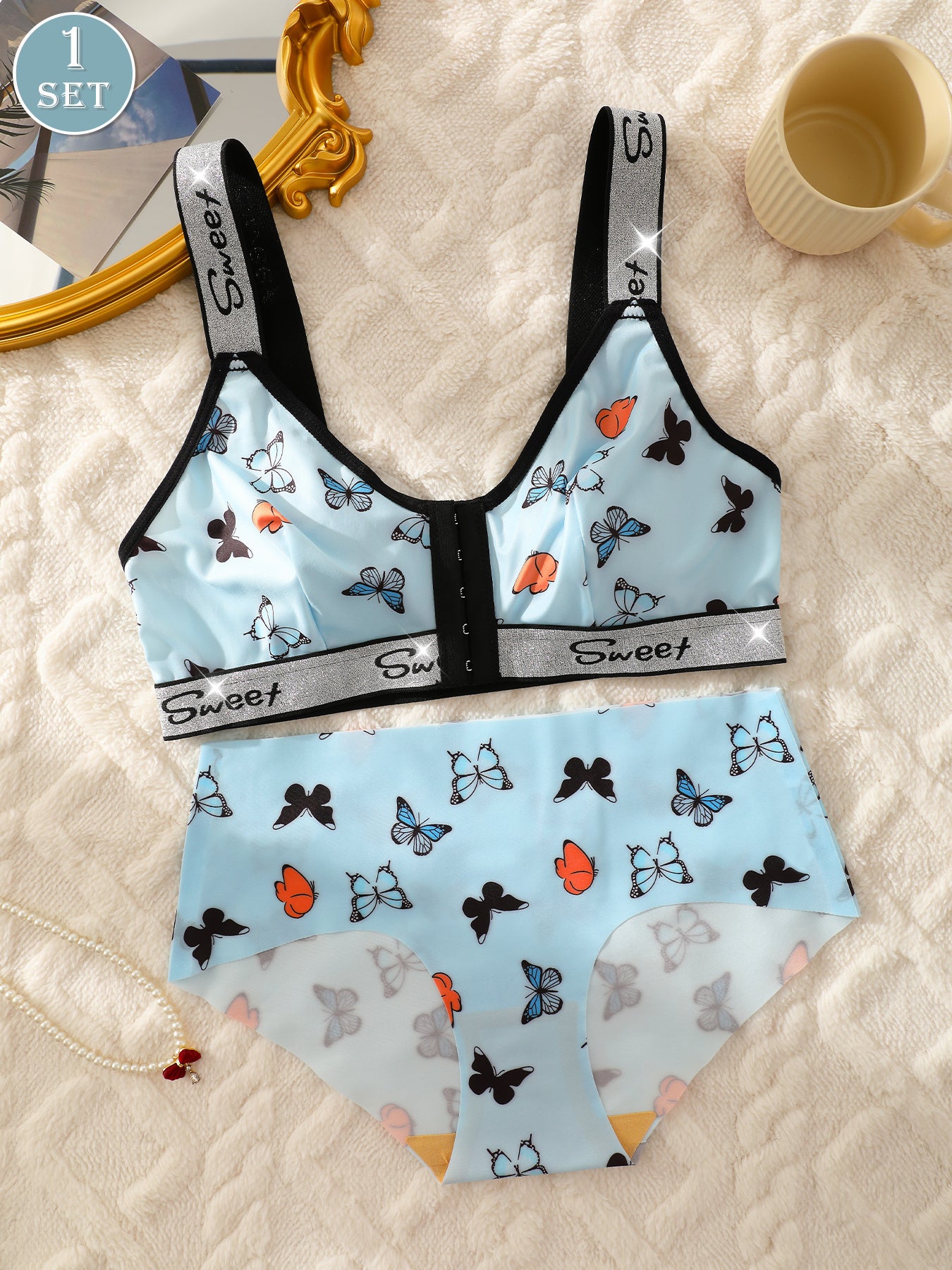 A Set of Butterfly Print Front-Button Women'S Lingerie, Featuring Wide Straps, a Wireless Bra, And Seamless Panties, Soft And Comfortable, Perfect for Everyday Wear in Autumn And Winter.