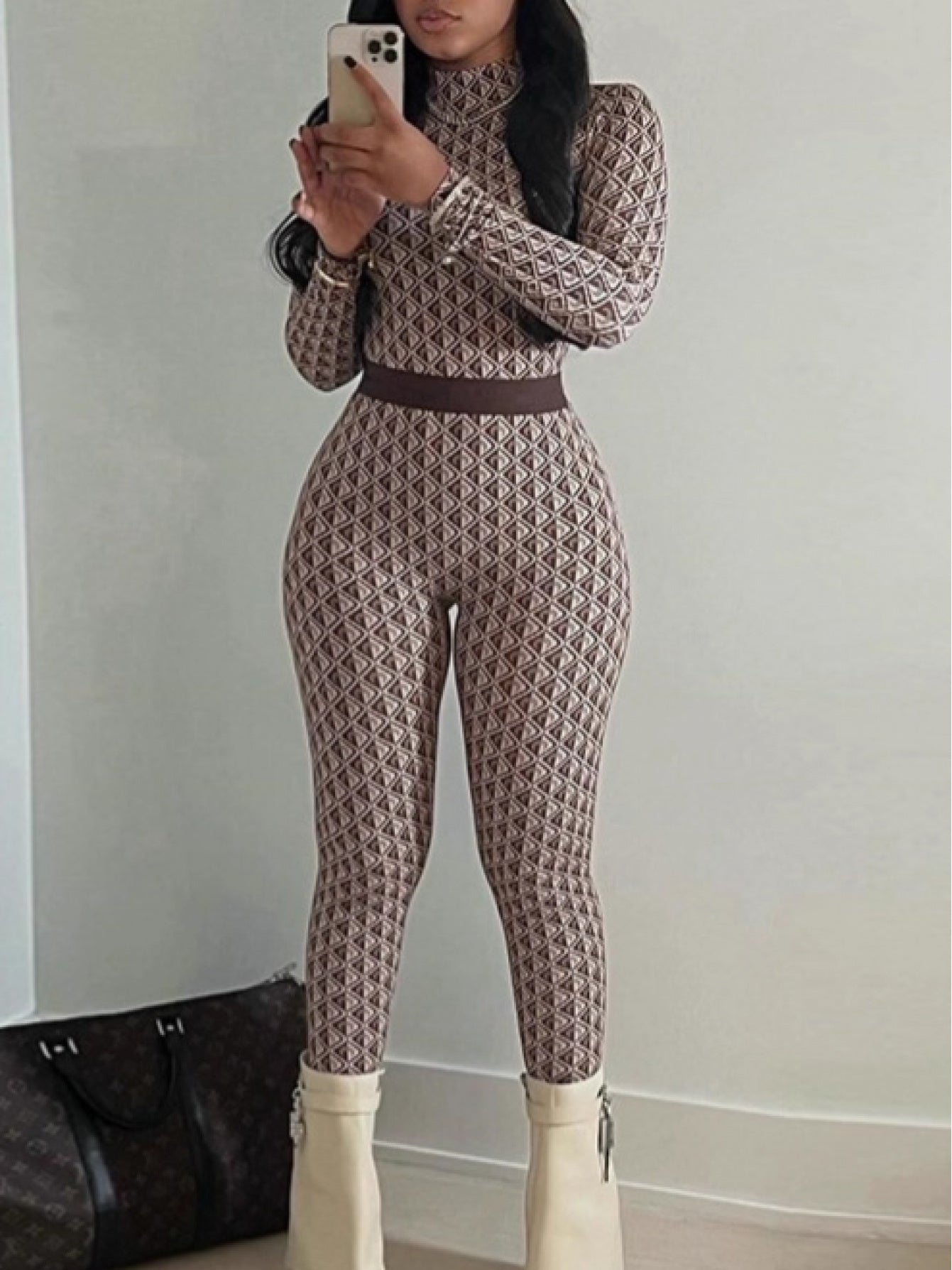Women's Stretchy Bodysuit - High-Waisted Pants & Long Sleeve Outfit, Machine Washable to Party Jumpsuit for, Formal Events, Casual Attire - Non-See-Through Fabric, Attire, Geometric Print, Comfortable Material, Onepiece Outfi