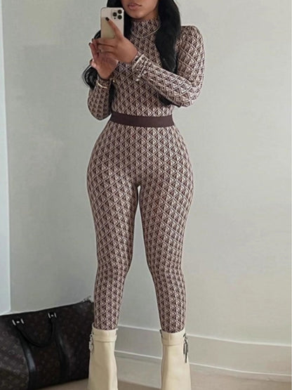 Women's Stretchy Bodysuit - High-Waisted Pants & Long Sleeve Outfit, Machine Washable to Party Jumpsuit for, Formal Events, Casual Attire - Non-See-Through Fabric, Attire, Geometric Print, Comfortable Material, Onepiece Outfi