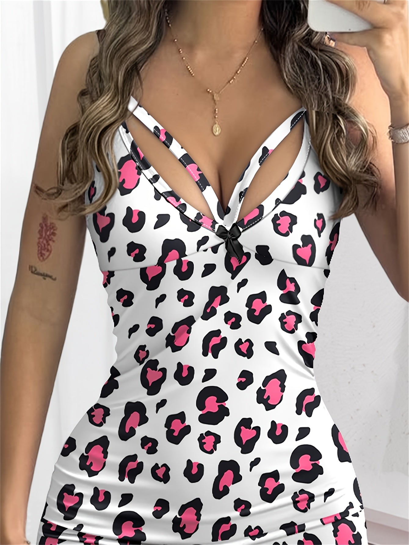 Heart Plaid Print Spaghetti Strap V Neck Slim Fit Slit Sleepwear