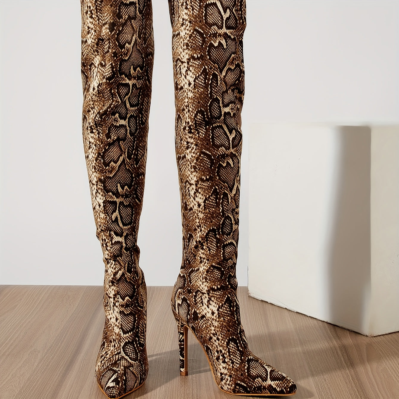 2025 Autumn/Winter New European and American Sexy Snake Print High Heel Pointed Toe Women's Boots