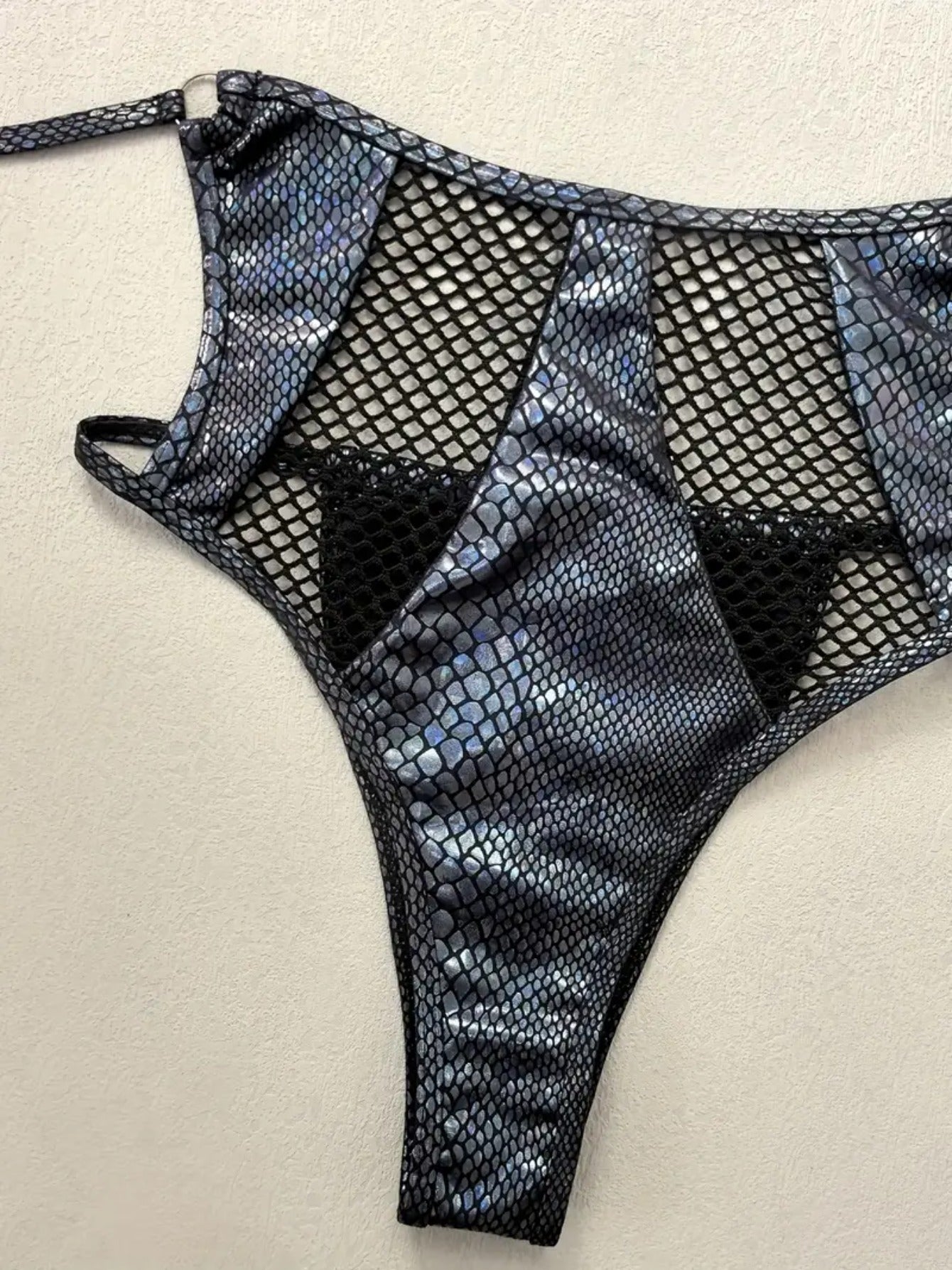 Women's Sexy and Elegant Erotic Snake Print Shiny Scale Pattern Bikini - Women's Erotic Lingerie Set with Mesh Panels and Metal Ring Decorations, Adjustable Back Straps, Halter Neck, Breathable and Quick-Drying Swimsuit, Suit