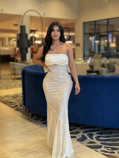 Plus Size, Plus Size Women's Elegant Mermaid/Fishtail Evening Gown - Strapless Sparkling Sequin -Neck Wedding Prom Dress with Asymmetrical train, Long Mermaid/Fishtail Tail, Machine Washable (No Bust Padding/Alterations) Suit