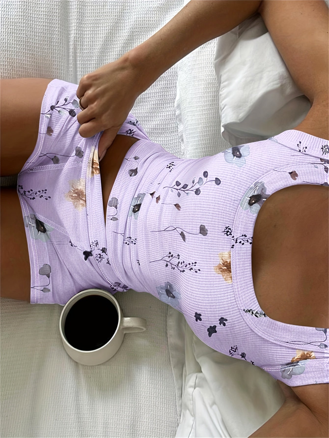 2pcs Outfit Floral Print U-Neck Tank Top And Elastic Waist Shorts Set Slim Fit Ribbed Set