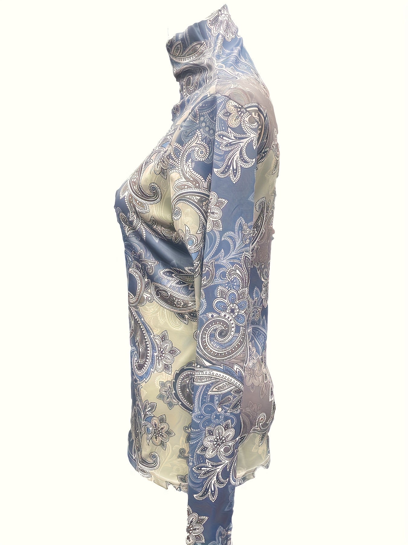 Plus Size - Plus Size Long Sleeve T-Shirt for Women with a Semi-High Collar, Featuring a Printed Design, Perfect for Autumn And Winter, Tailored to Create a Slim Silhouette.