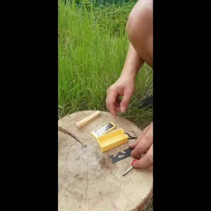 Portable Fire Starter Kit with Stainless Steel Grater - Durable Plastic, Ideal for Outdoor Survival & Camping