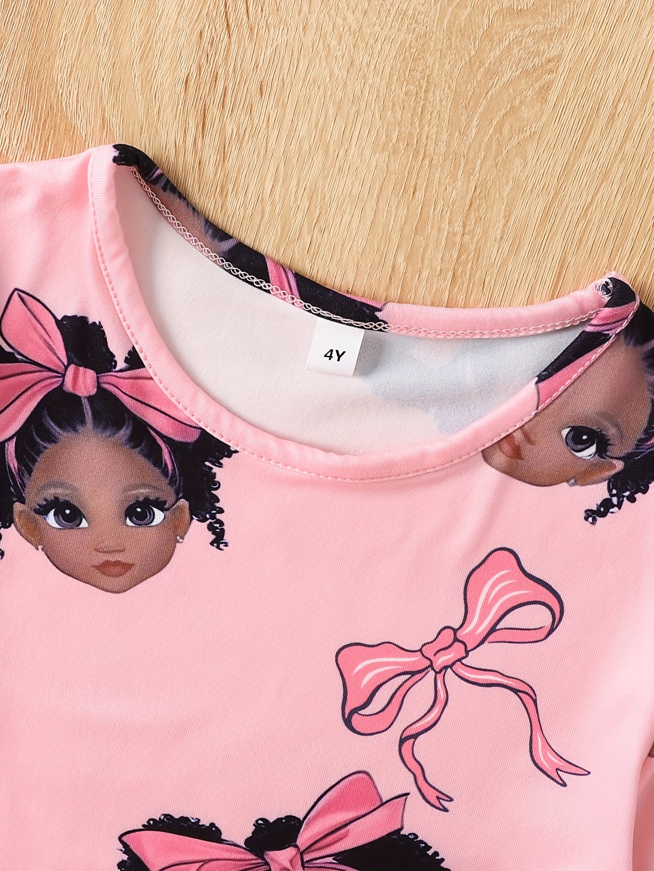 Two Casual, Stylish, And Versatile Round Neck Long-Sleeved Pajamas And Loungewear Sets for Girls, Featuring Random Prints of Girls' Faces, Perfect for Spring And Autumn.
