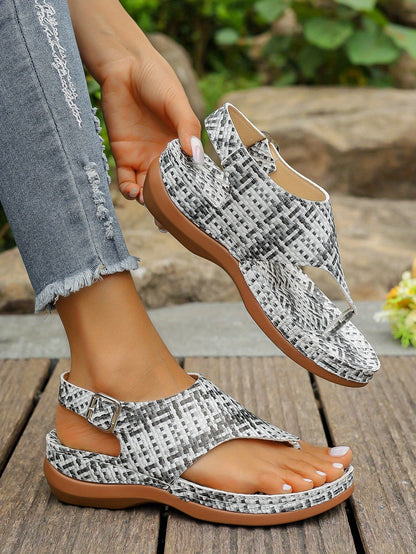 Women'S Plus Size Ethnic Floral Sandals - Adjustable Ankle Strap, Open Toe Platform Wedge Heel, Vibrant Embroidered Flower Design, Summer Casual Shoes, European & American Style, Summer Footwear | Vibrant Embroidery | Durable
