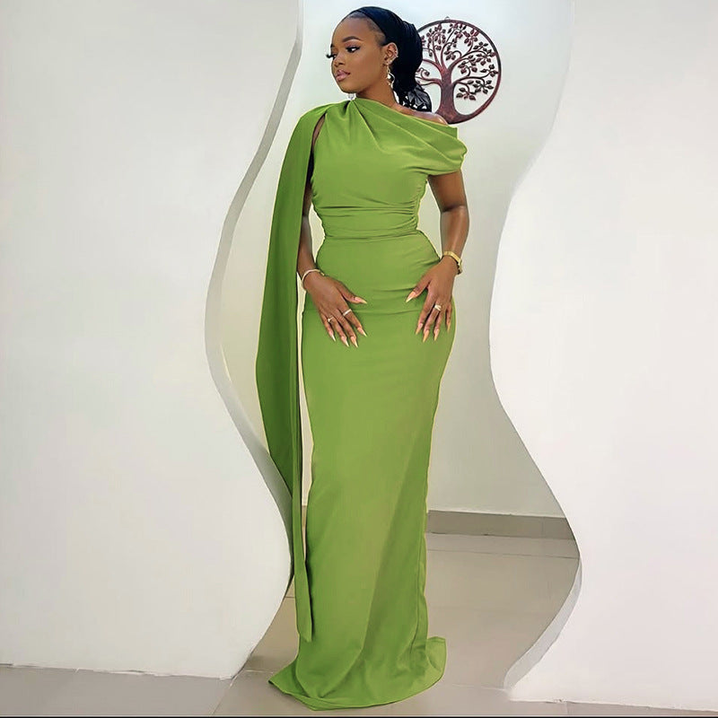 Women's Slim Fit Single Shoulder Dress - Elegant Strapless Diagonal Collar Long Evening Gown Suitable for Weddings, Galas, Proms - Year-Round Formal Dress