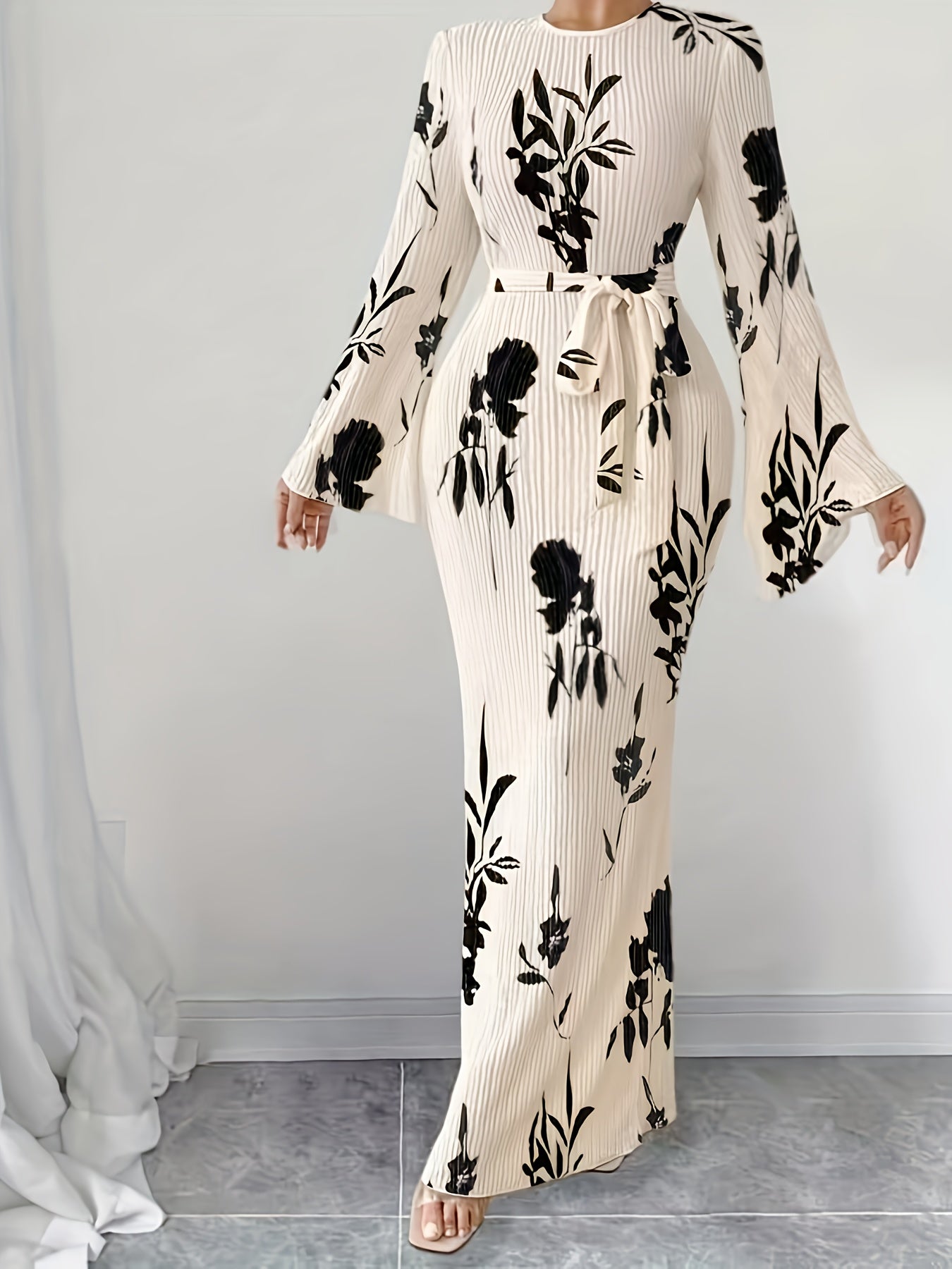 Women's Elegant Pleated Fabric Flared Long Sleeve Dress for Autumn and Winter